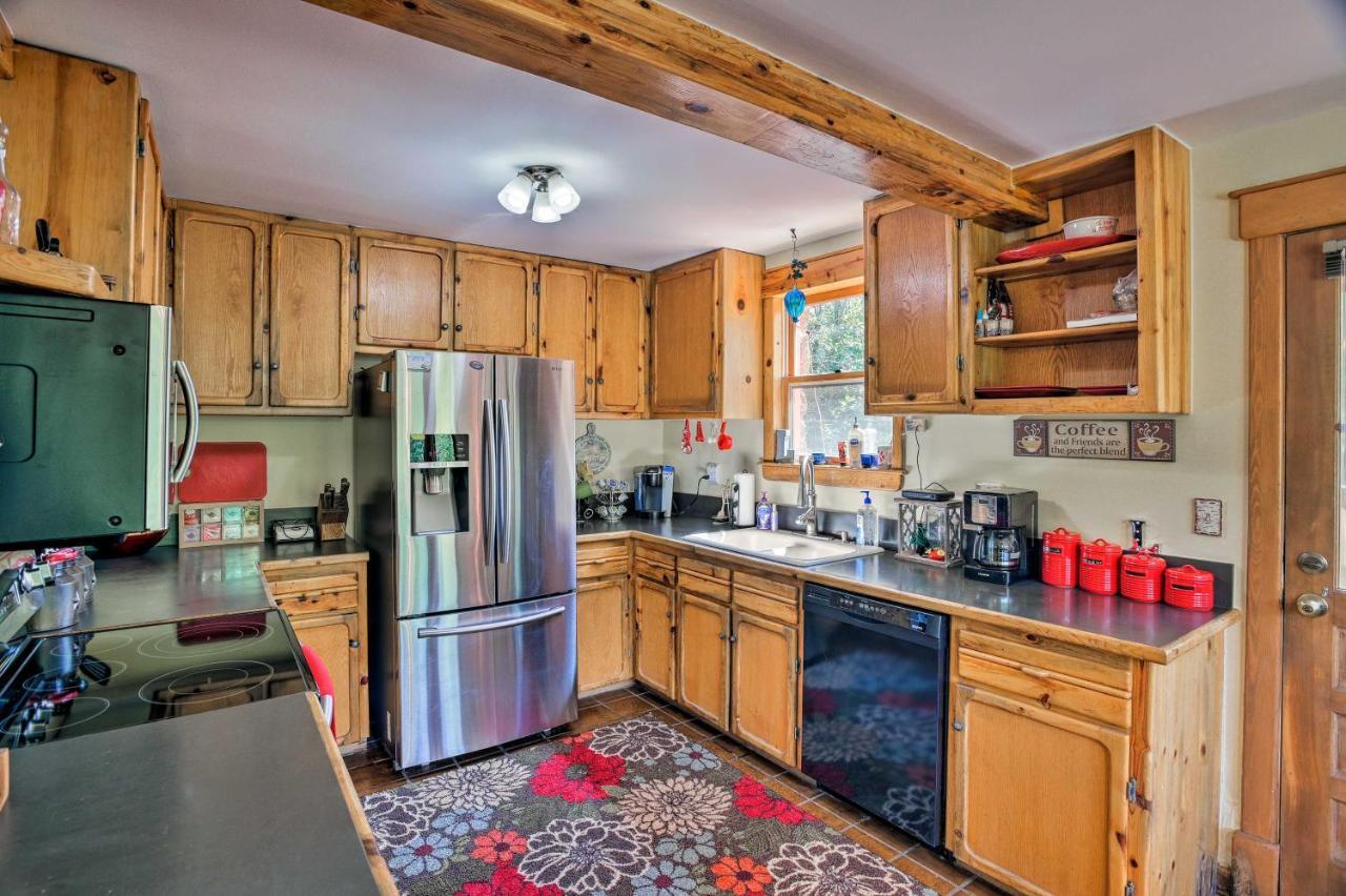 Central City Cozy Home With Deck And Mtn Views, Walk To Casinos מראה חיצוני תמונה