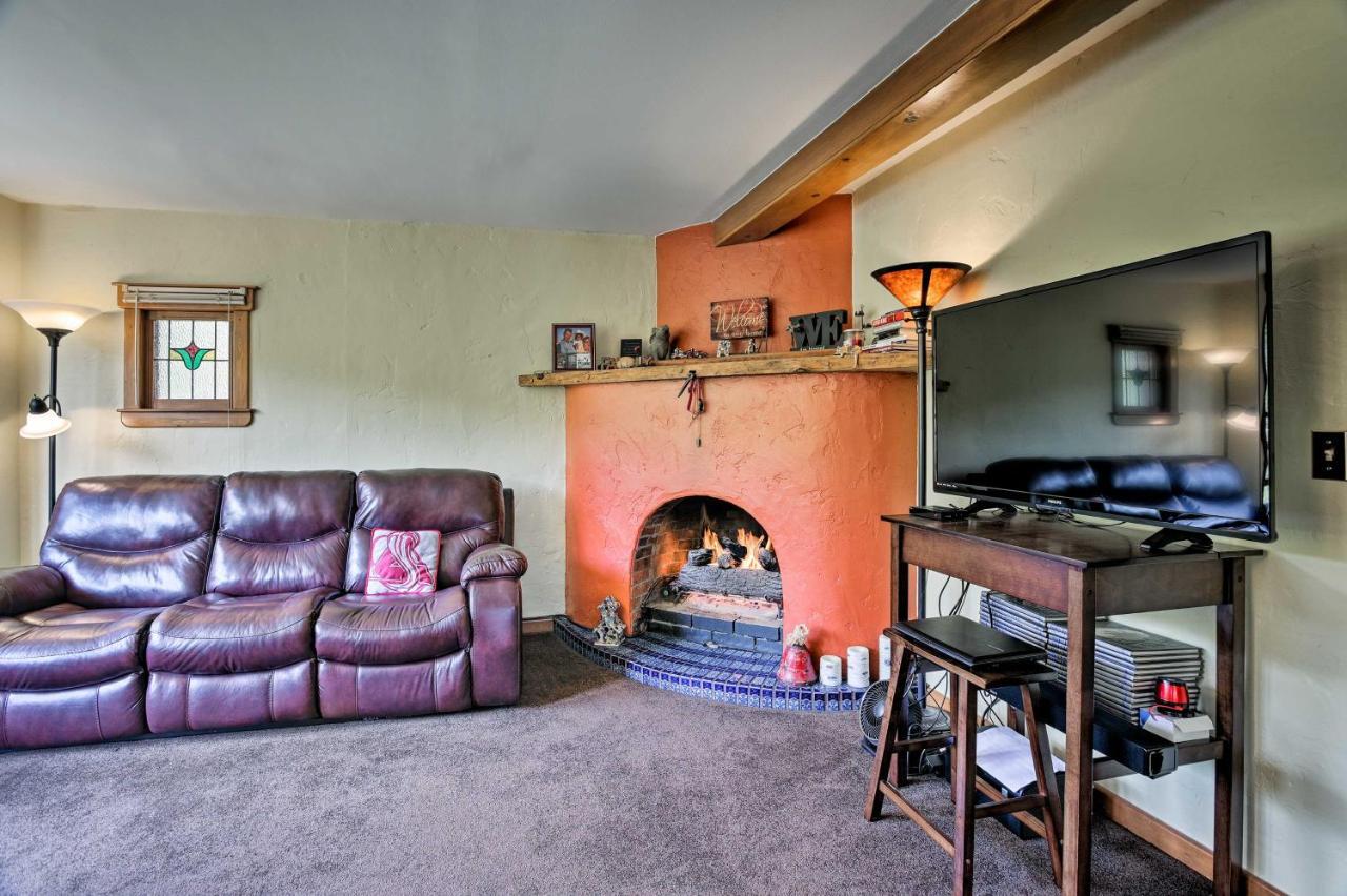 Central City Cozy Home With Deck And Mtn Views, Walk To Casinos מראה חיצוני תמונה