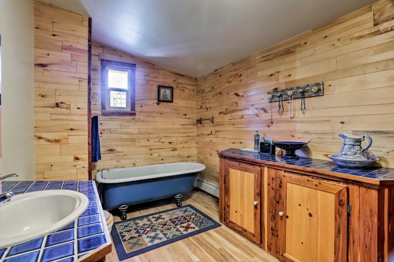 Central City Cozy Home With Deck And Mtn Views, Walk To Casinos מראה חיצוני תמונה