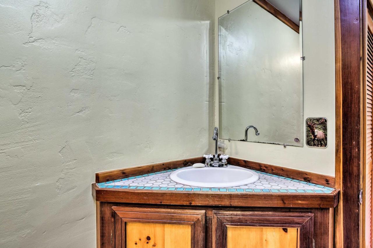 Central City Cozy Home With Deck And Mtn Views, Walk To Casinos מראה חיצוני תמונה